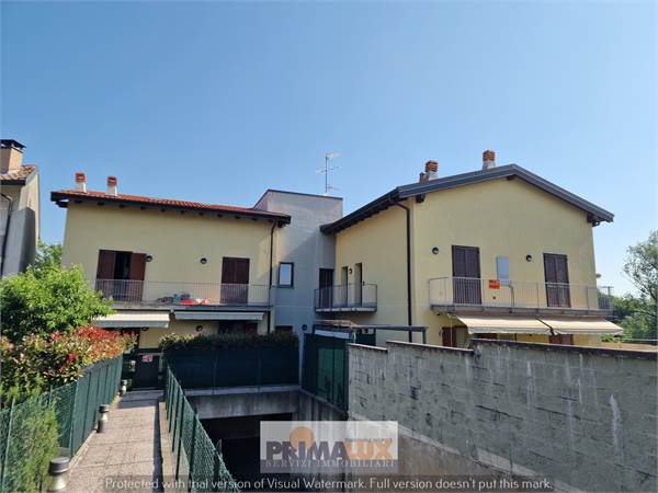 APPARTAMENTO ALL'ULTIMO PIANO  A CUCCIAGO