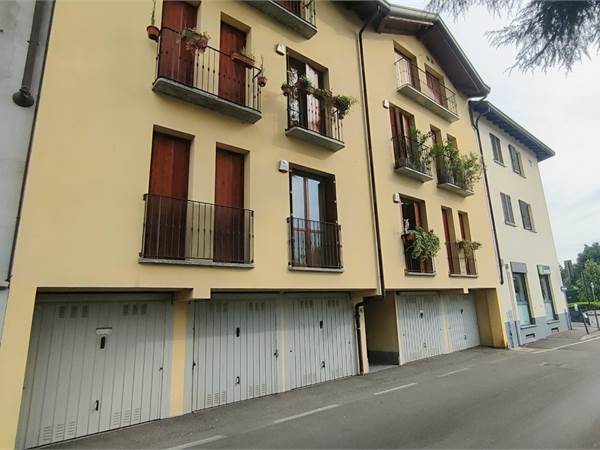  BILOCALE CON INGRESSO INDIPENDENTE,AREA ESTERNA,BOX E CANTINA!