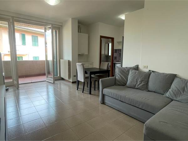 2 LOCALI CON TERRAZZINO, CANTINA E BOX