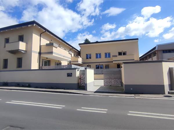 NUOVO VILLINO CON GIARDINO PRIVATO E POSTO AUTO